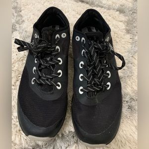 VARSITY ASCEND AIR CHEER SHOES SIZE 8